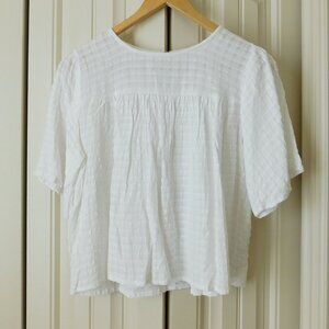 Women's En Creme White Flowy Cropped Blouse, Size M